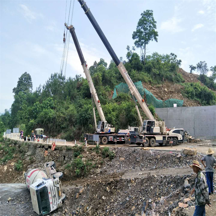 石嘴山石嘴山24小时应急道路救援吊装吊装现场实拍